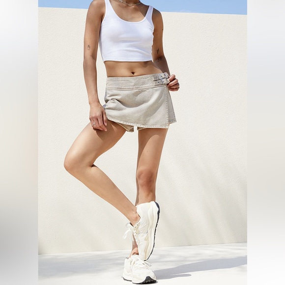 PacSun Beige Low Rise Denim Mini Skort - Picture 3 of 15